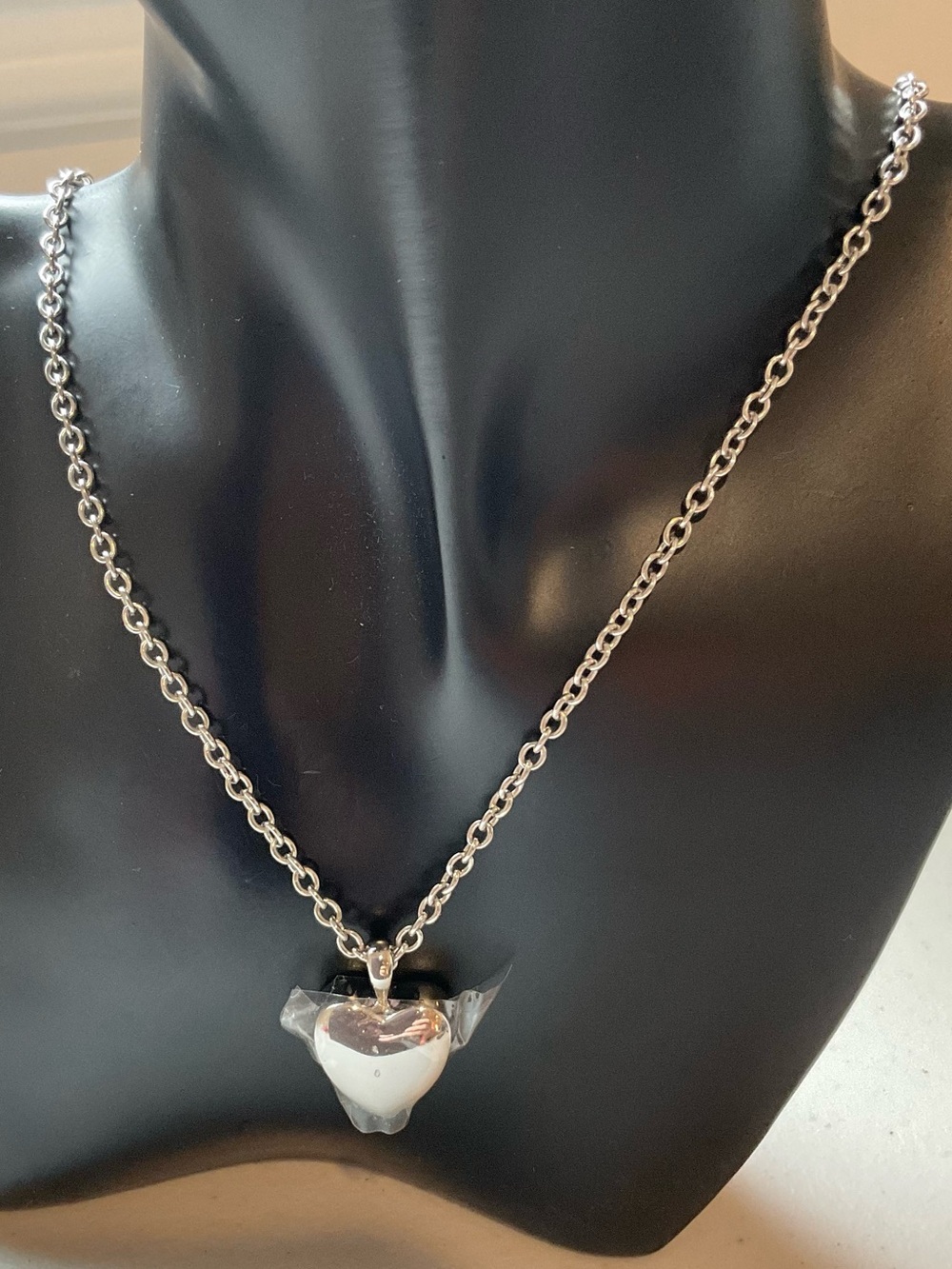 NWOT ARZ Steel Heart URN Pendant Necklace